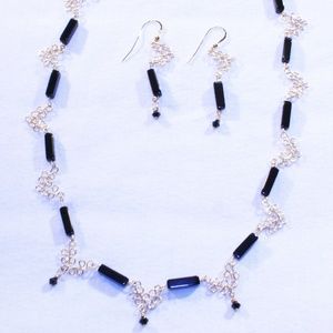 14K Gold, Onyx set
